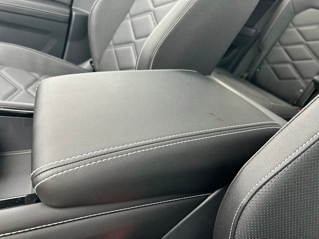 New 2026 Gray Volkswagen 2.0T SE w/Technology image 38