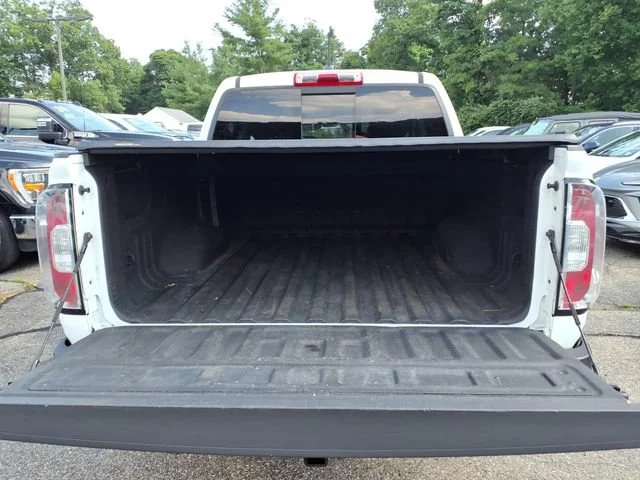 Certified Used 2018 SUMMIT WHITE GMC 4WD SLT image 14