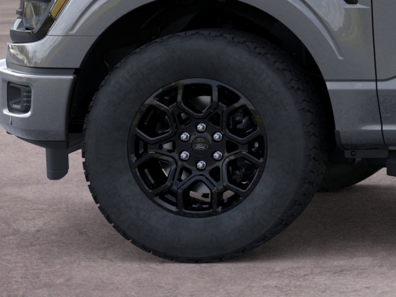 New 2026 Carbonized Gray Metallic Ford XLT image 41