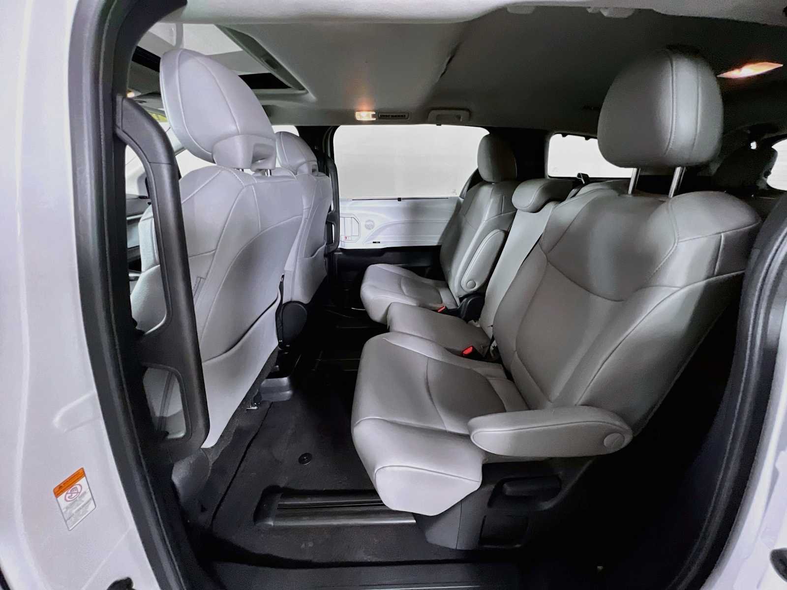 Used 2026 Wind Chill Pearl Toyota XLE image 26