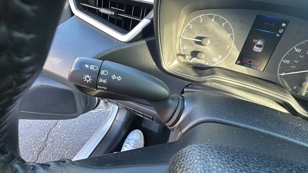 Used 2025 Classic Silver Metallic Toyota SE image 17