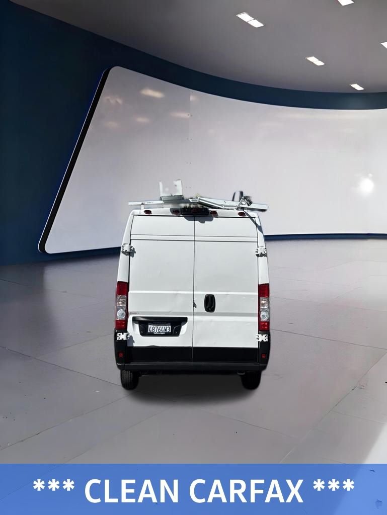 Used 2023 White Ram Base image 3