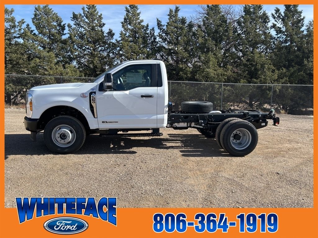 New 2026 Oxford White Ford XL image 3