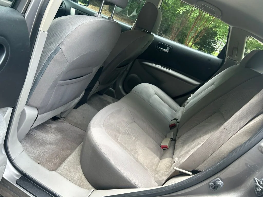 Used 2015 Gray Nissan S image 26