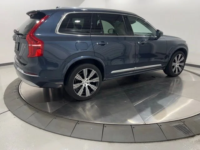 Certified Used 2022 Denim Blue Metallic Volvo T6 Inscription image 5