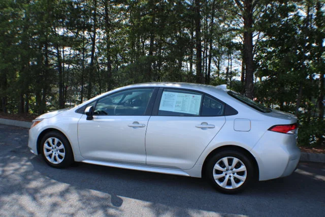 Used 2024 Classic Silver Metallic Toyota LE image 3