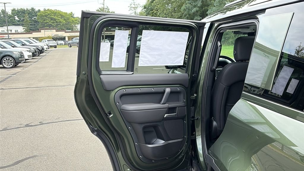 New 2026 Woolstone Green LAND ROVER S image 24