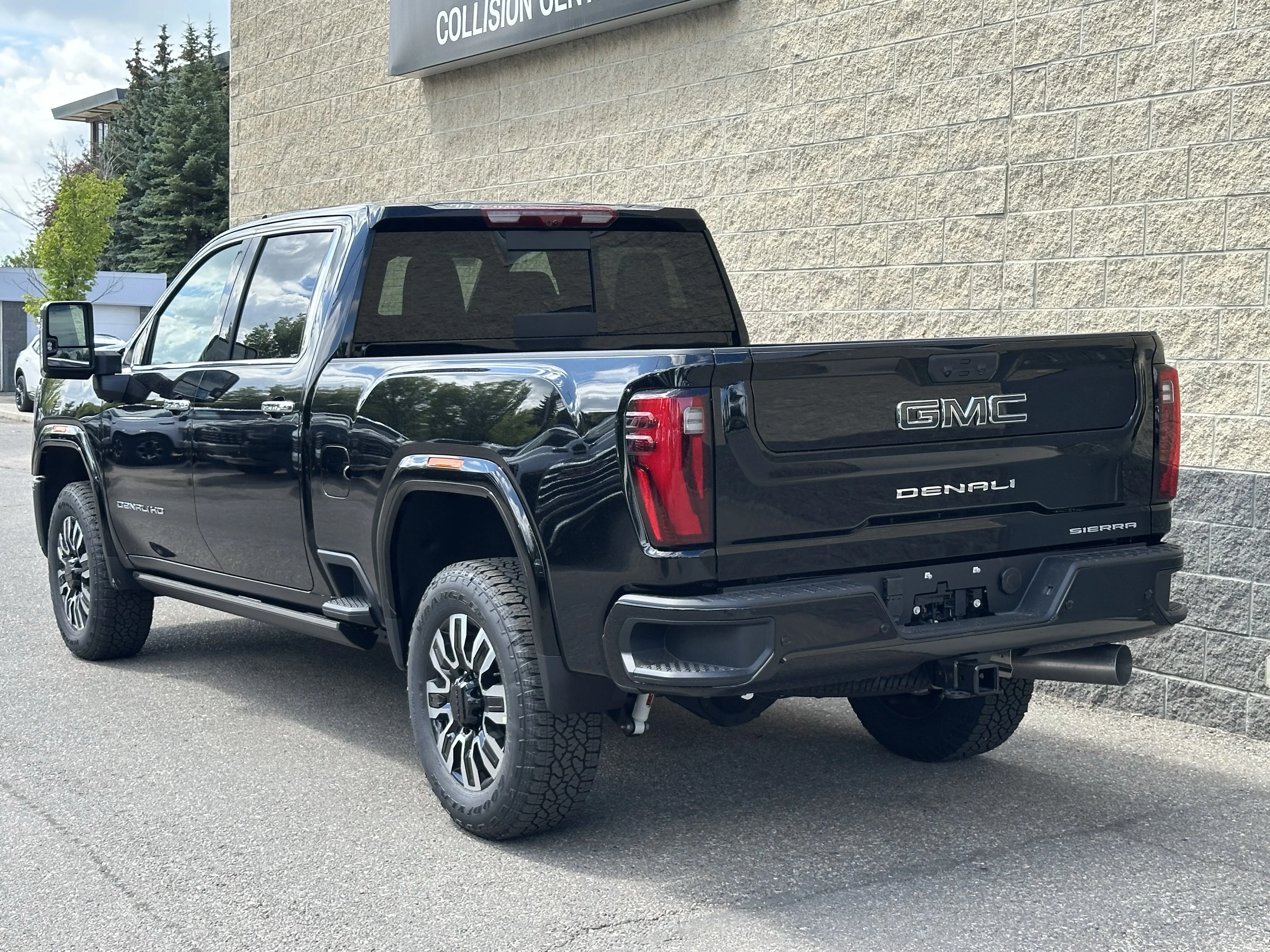 New 2026 Onyx Black GMC Denali Ultimate image 3
