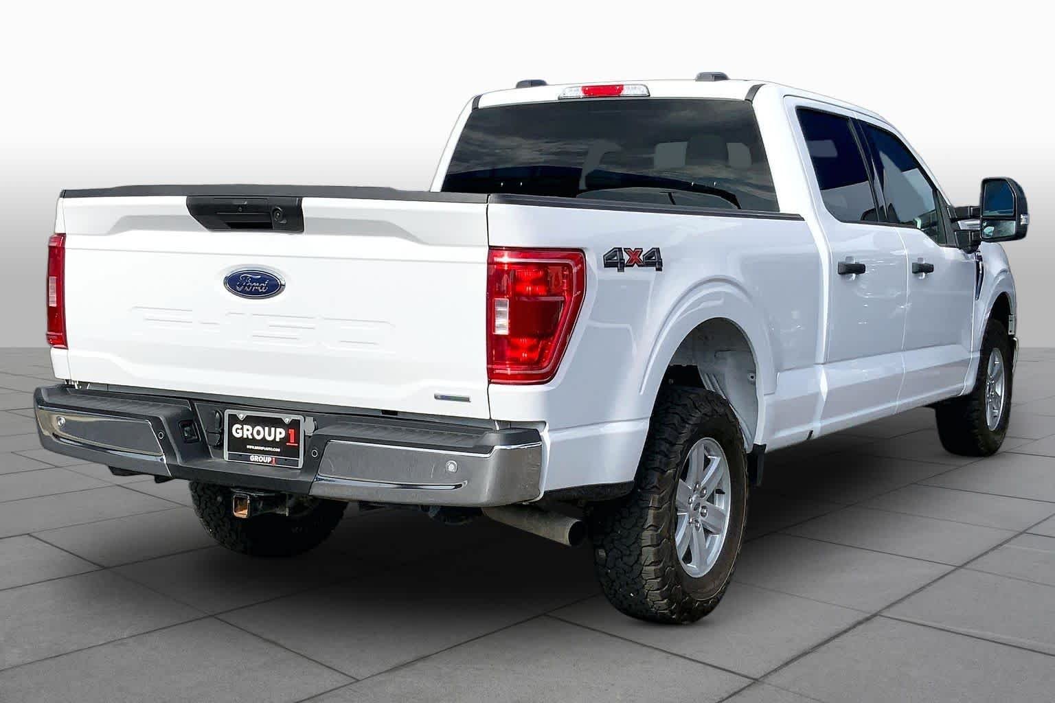Used 2023 Oxford White Ford XLT image 13