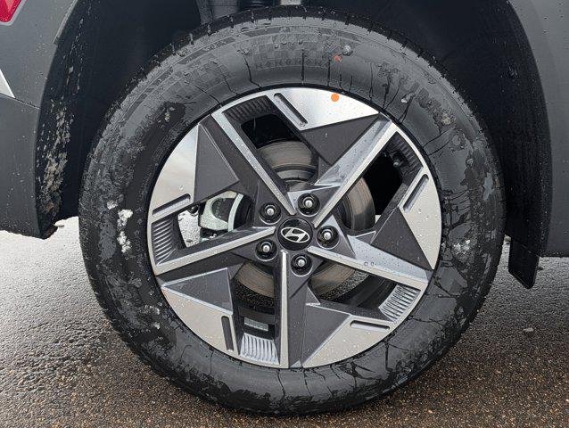 New 2026 Shimmering Silver Hyundai SEL image 5