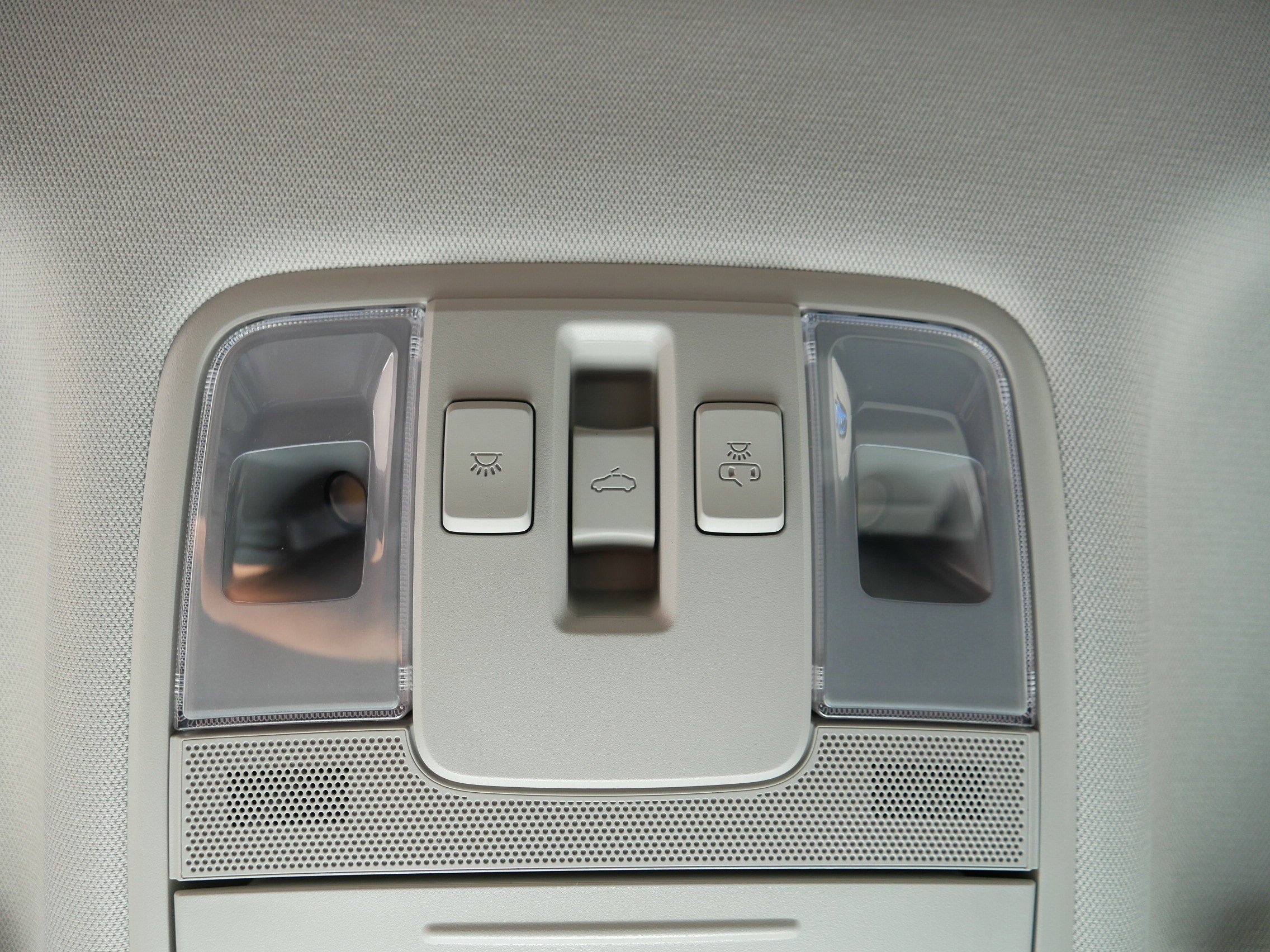 Used 2025 Snow White Pearl Kia EX image 33