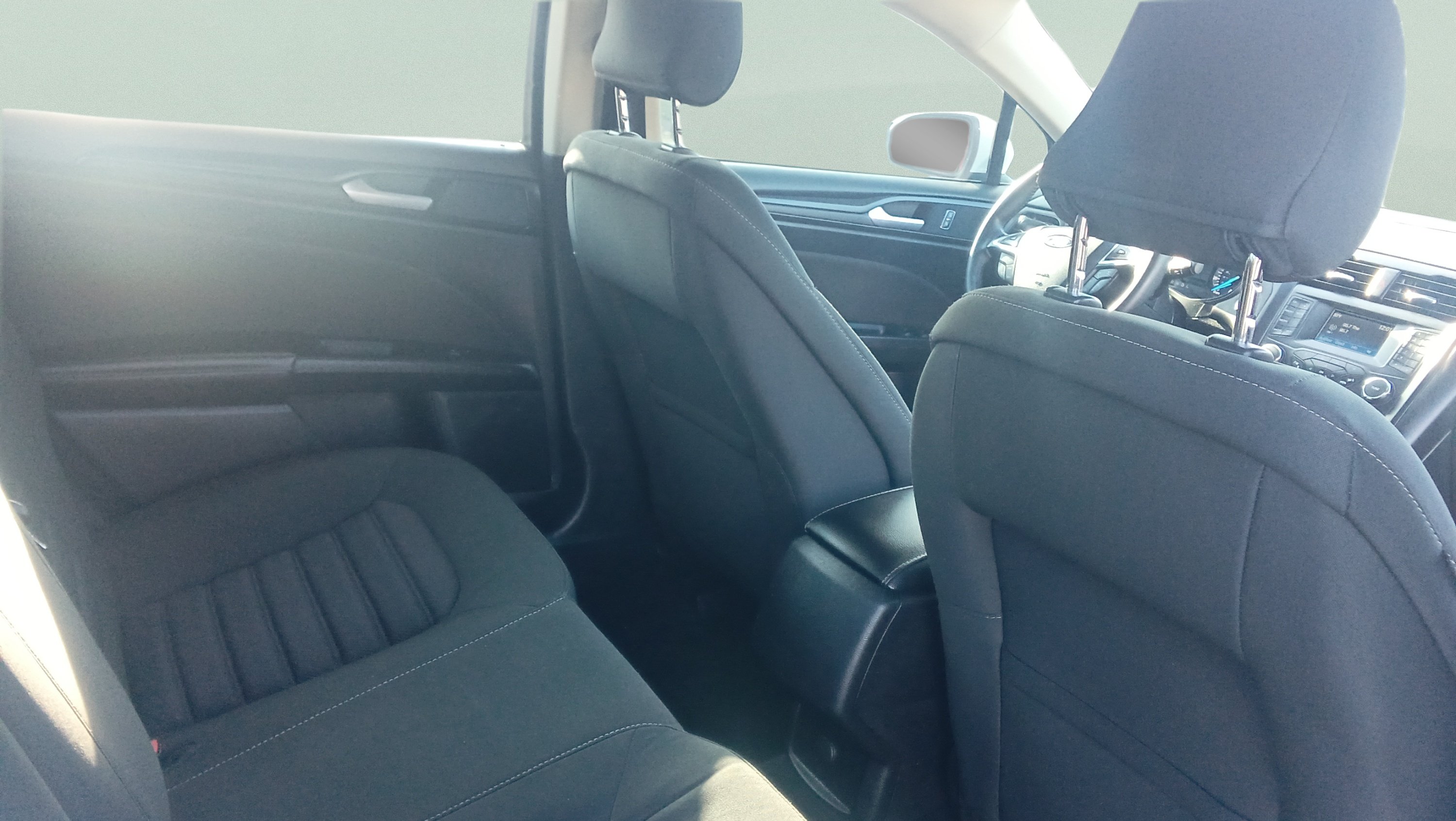 Used 2018 White Ford S image 12