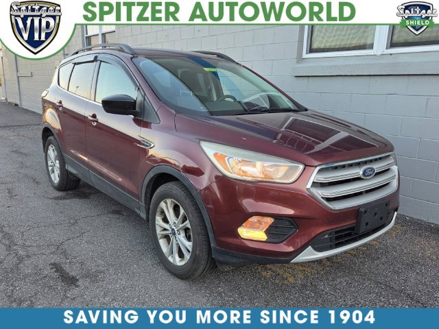 Used 2018 Red Ford SE image 1
