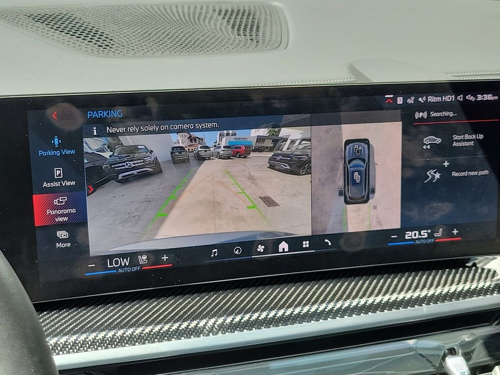 Used 2025 Gray BMW M60i image 30