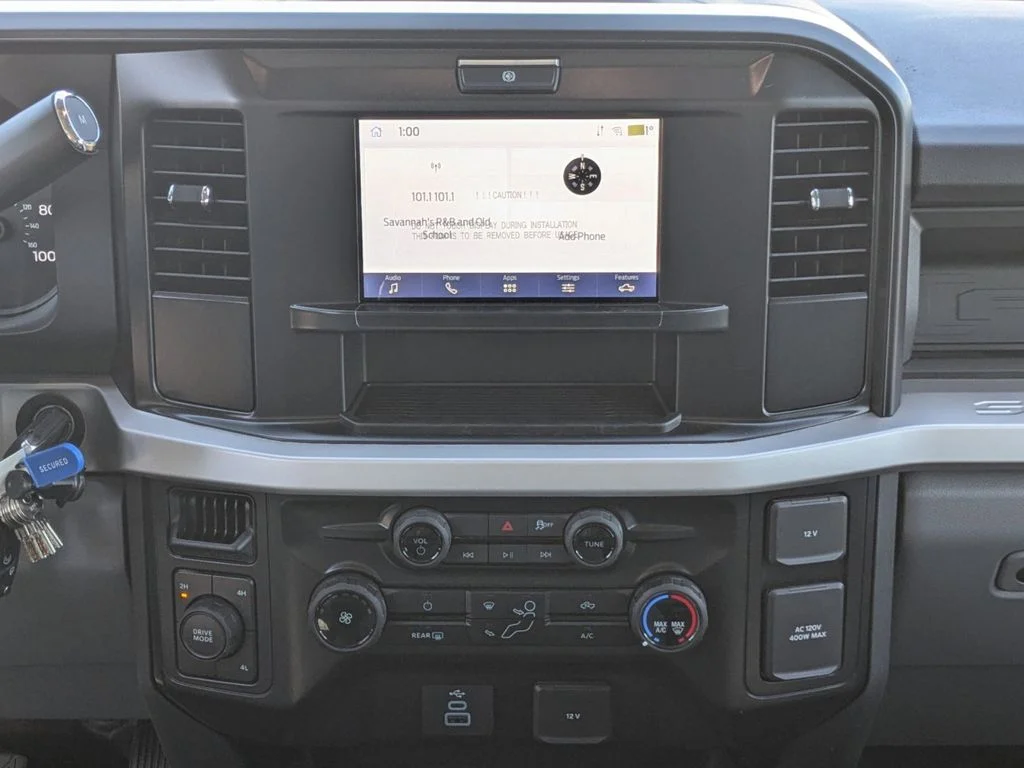 New 2025 Oxford White Ford XL image 18