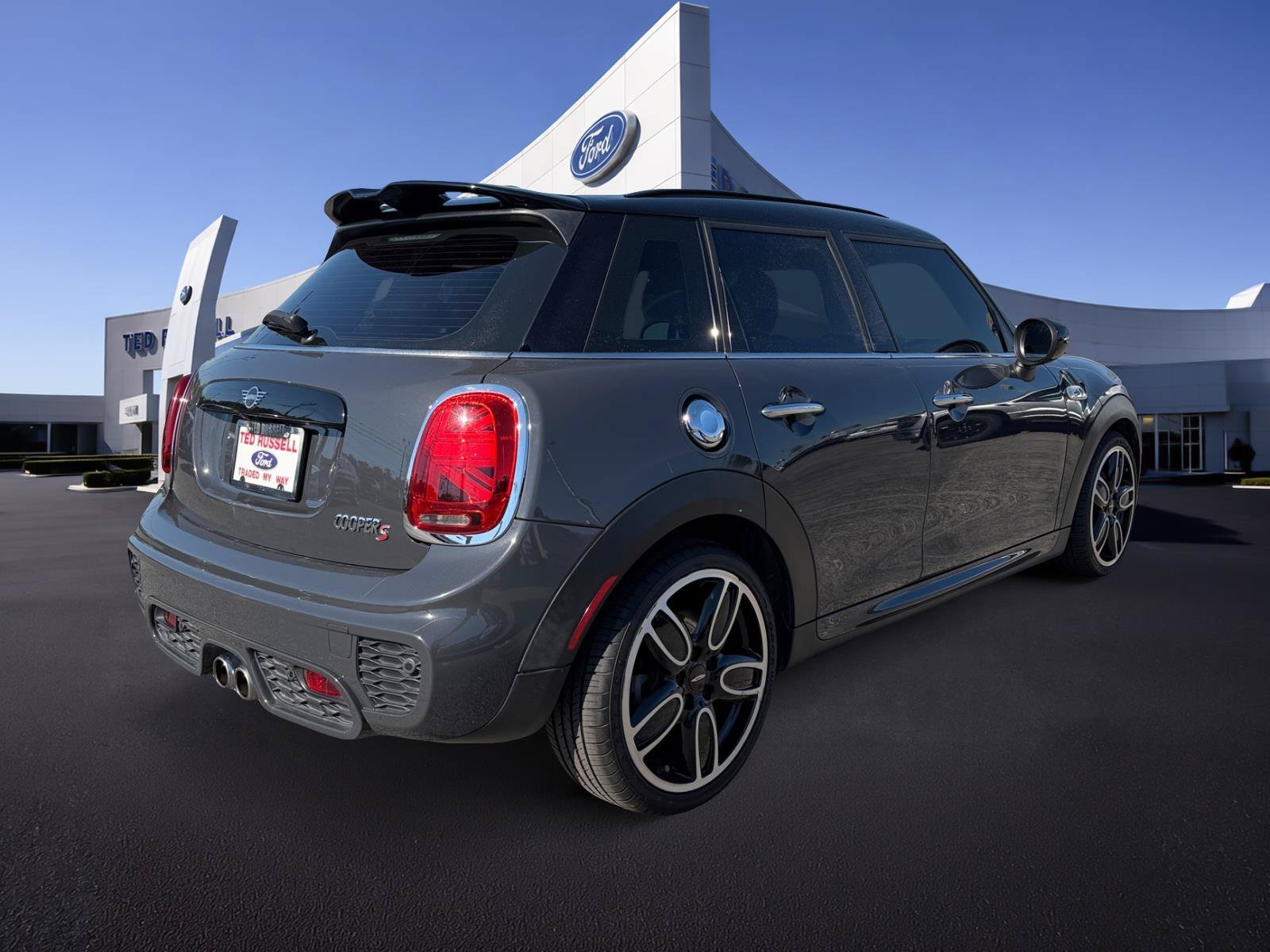 Used 2020 Gray Metallic MINI Signature image 5