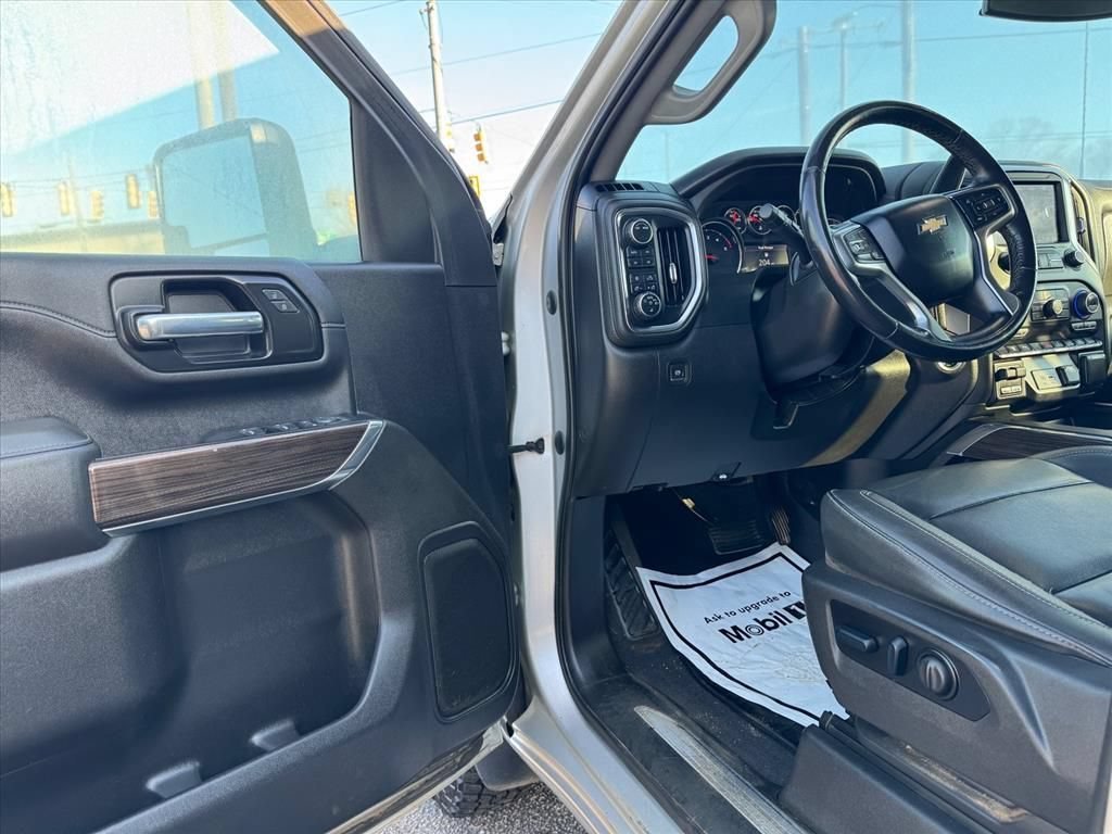 2022 Chevrolet Silverado 3500HD LT - Photo 13