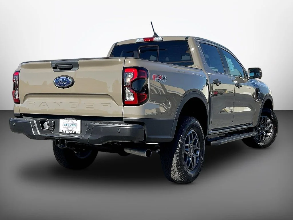 New 2026 Marsh Gray Ford XLT image 16