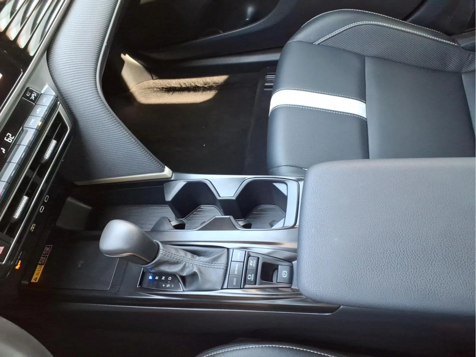 Used 2026 Underground Toyota SE image 23