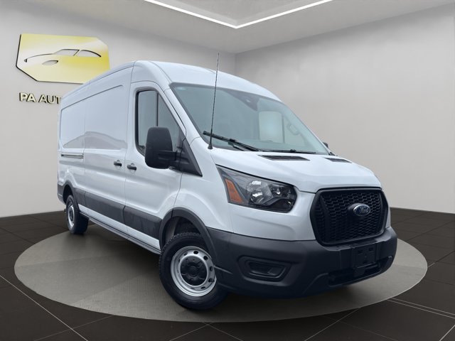 Used 2025 White Ford  image 1