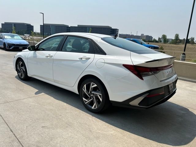 Certified Used 2025 White Hyundai SEL Sport image 4