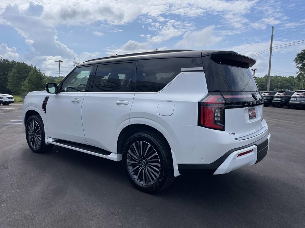 New 2026 Everest White TriCoat / Super Black Two-tone Nissan Platinum Reserve image 9