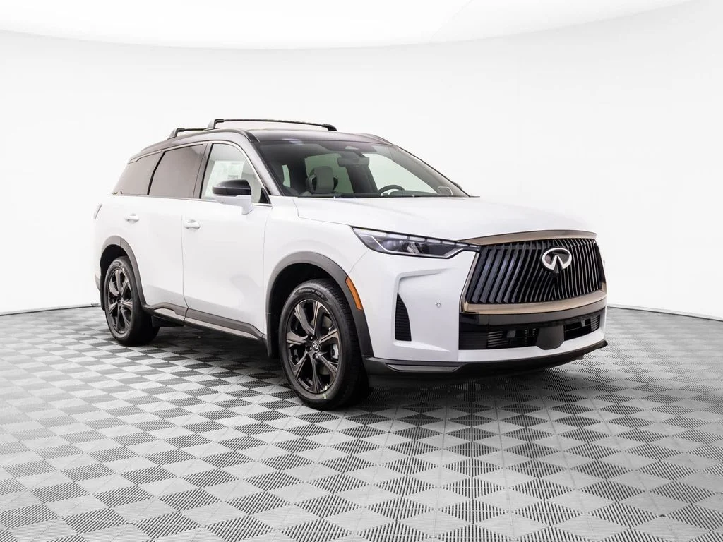 New 2027 2T RAD WHT INFINITI Autograph AWD image 7
