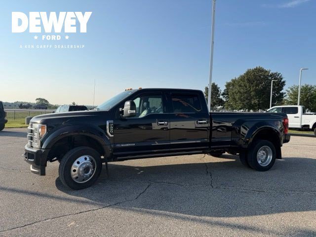 Used 2019 Black Metallic Ford Limited image 6