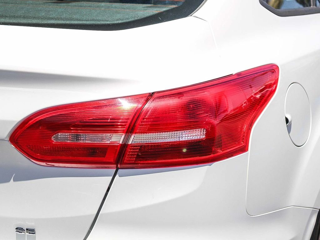 Used 2018 White Ford SE image 10