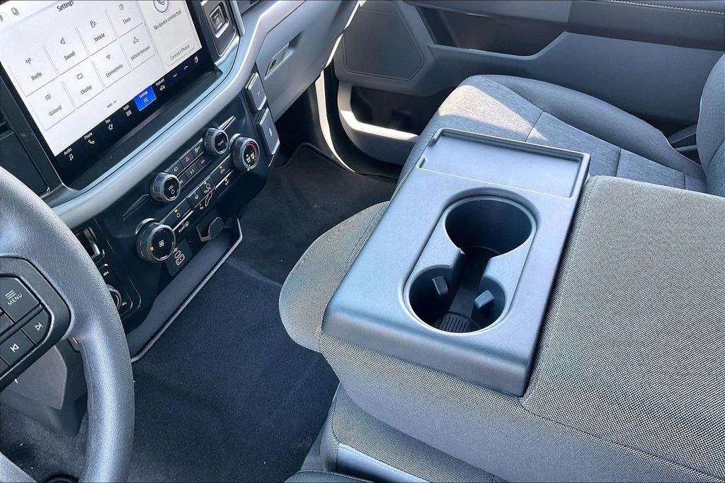 New 2026 Carbonized Gray Metallic Ford XLT image 16