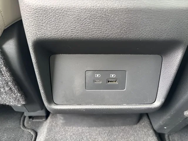 Used 2023 White Nissan SV image 31