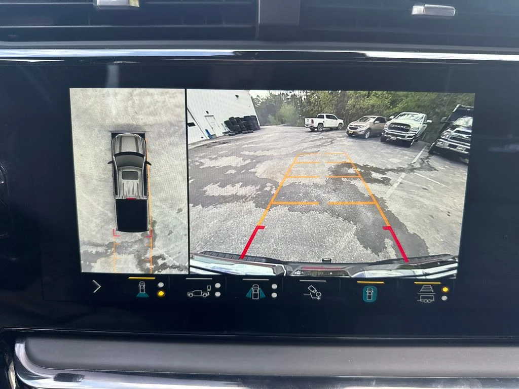 Used 2022 Black GMC AT4X image 18