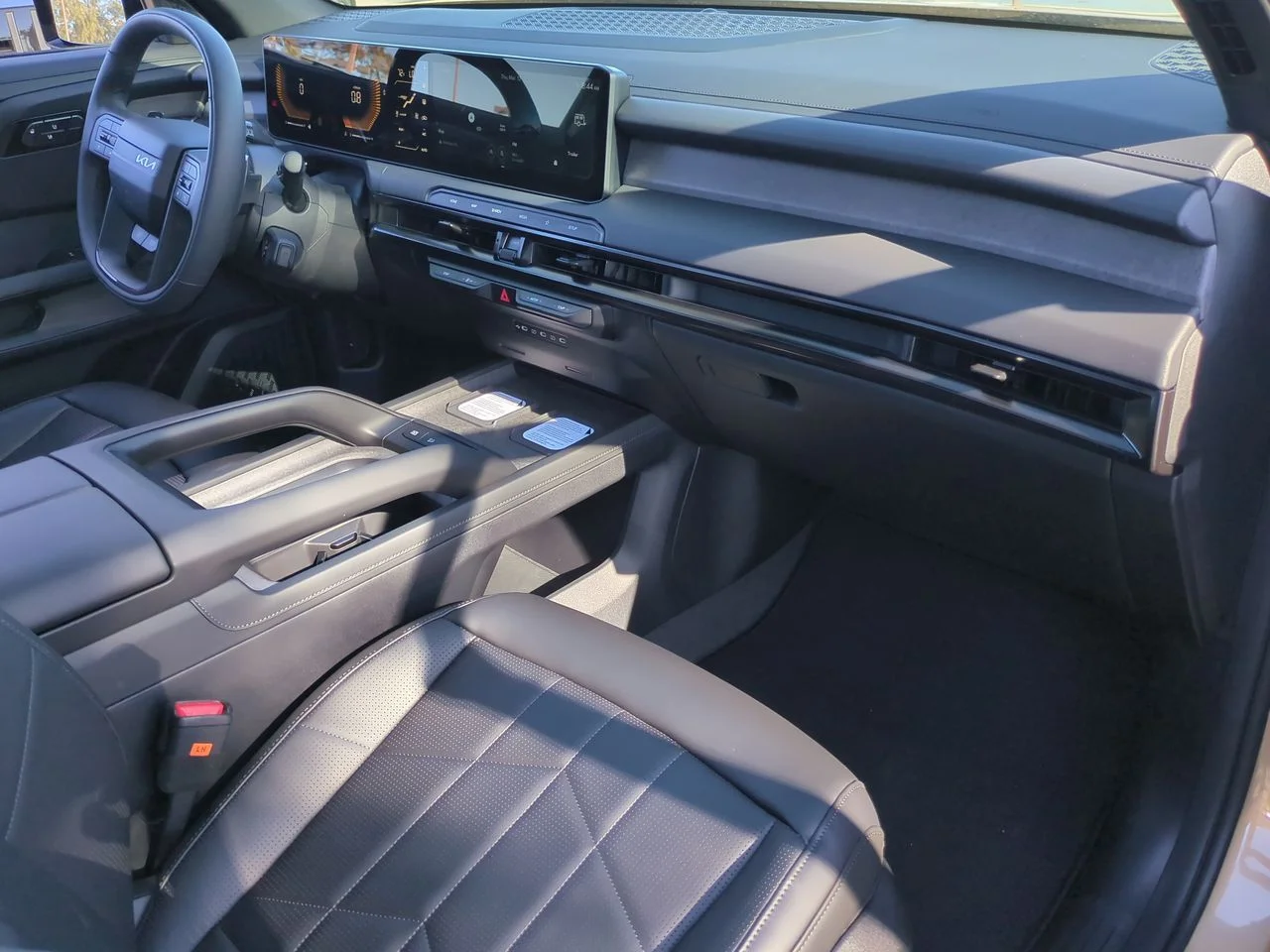 New 2027 Terrain Brown Kia X-Line EX image 29