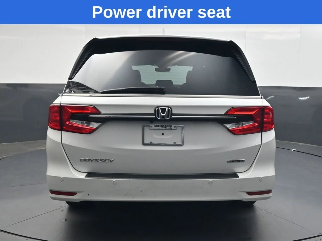 Used 2023  Honda Touring image 5