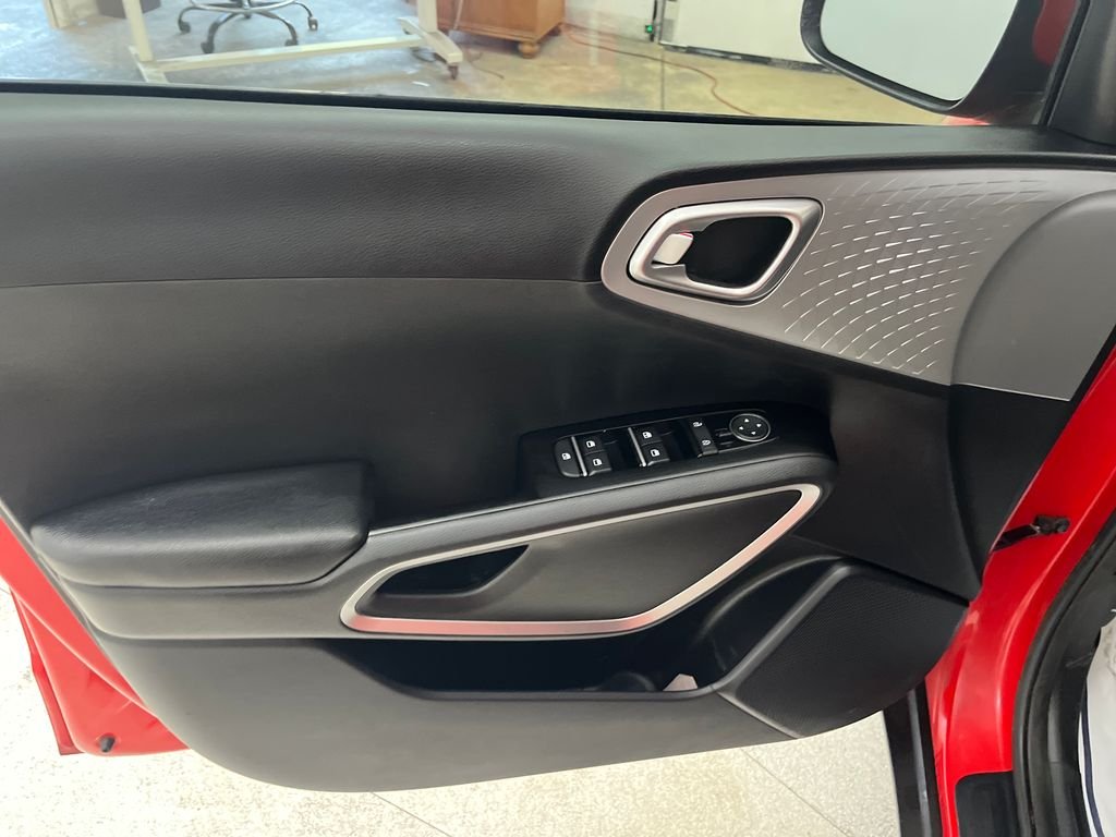 Used 2021 Red Kia LX image 11