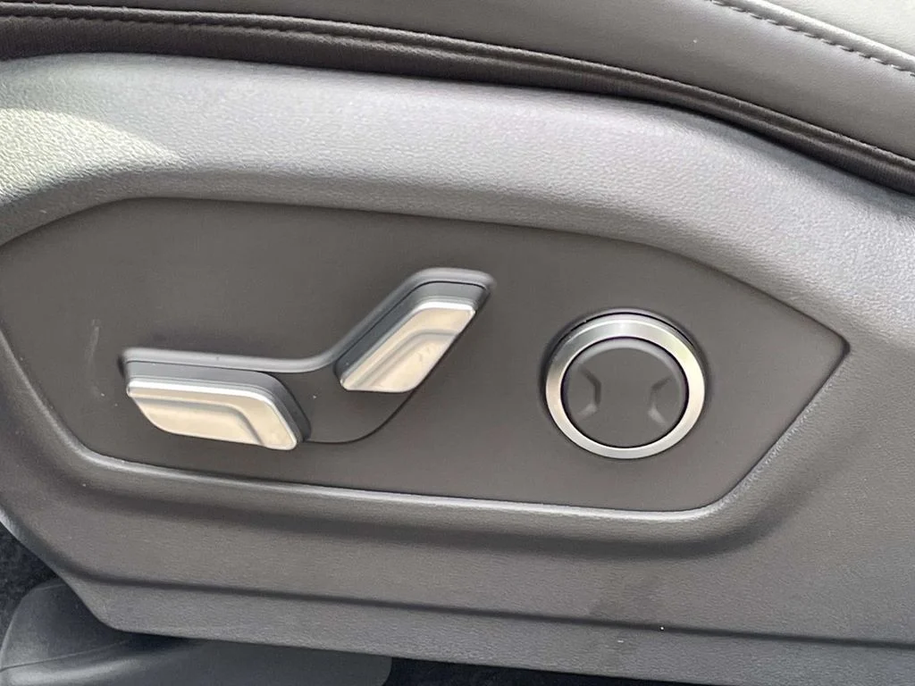 New 2026 Gray Hyundai SEL image 17