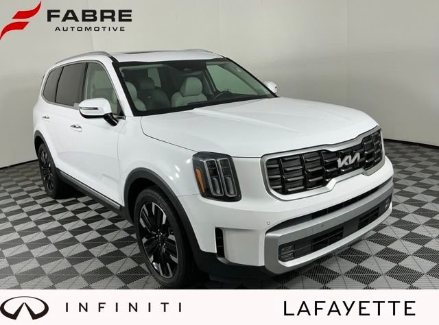 Used 2024 White Kia SX image 1