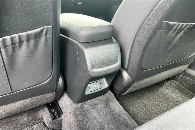 Certified Used 2025 White Kia LXS image 10