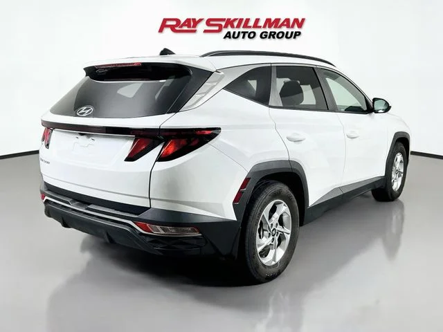 Used 2024 White Hyundai SEL image 7