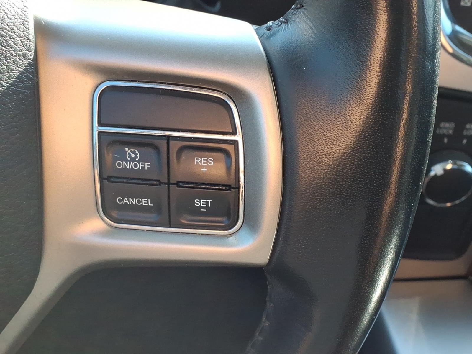 Used 2018 Brilliant Black Crystal Pearl Coat RAM Laramie image 21