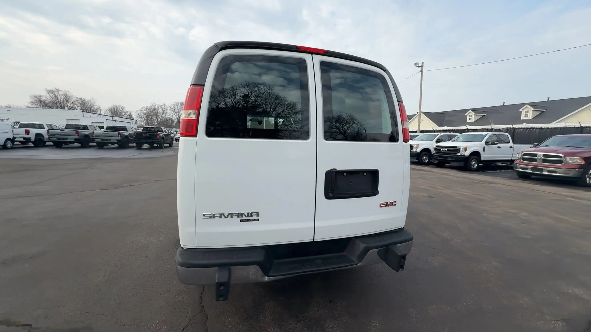 Used 2016 SUMMIT WHITE GMC Work Van image 7