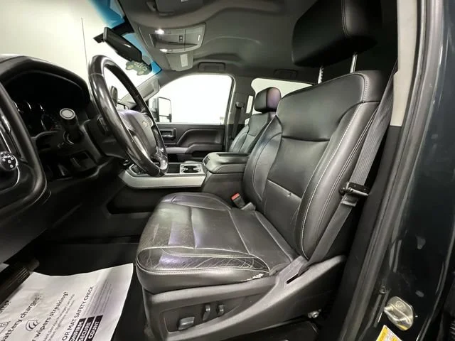 2019 Chevrolet Silverado 2500HD LTZ - Photo 19