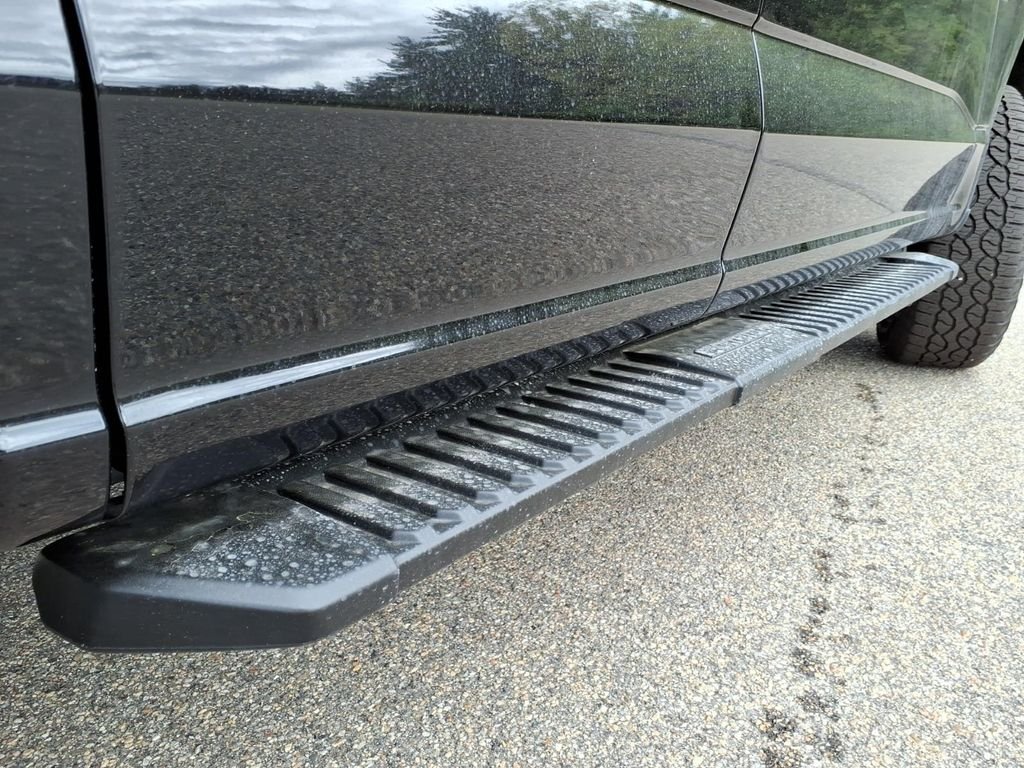 New 2026 Agate Black Metallic Ford XLT image 10