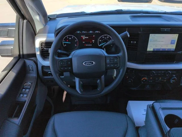 New 2026 Oxford White Ford F-450® XL image 15