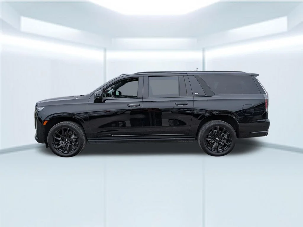 Used 2024 Black Cadillac Sport Platinum image 2