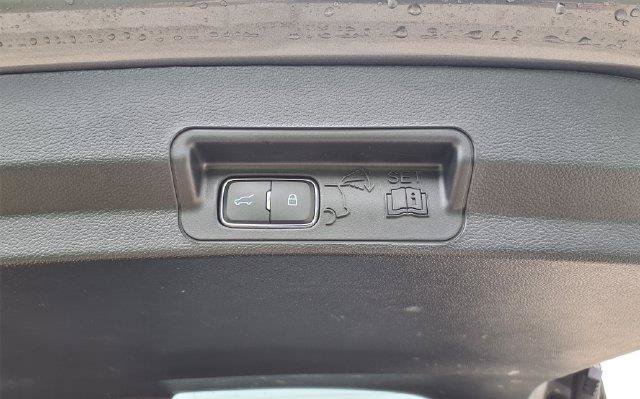 Used 2025 Gray Ford ST-Line image 11