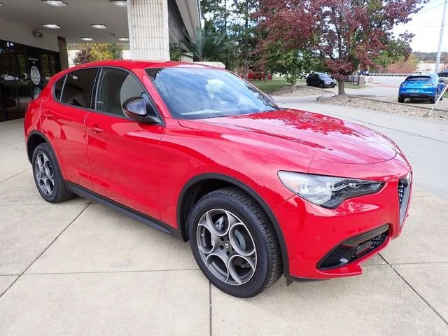 2025 Alfa Romeo Stelvio Base - Photo 9