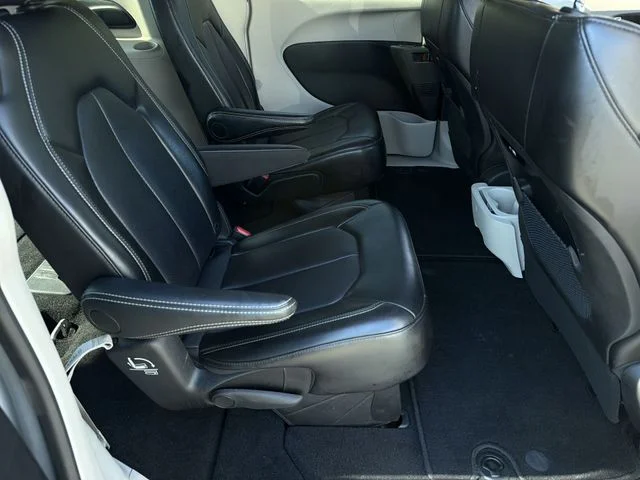 Used 2024 Silver Chrysler Touring L image 35
