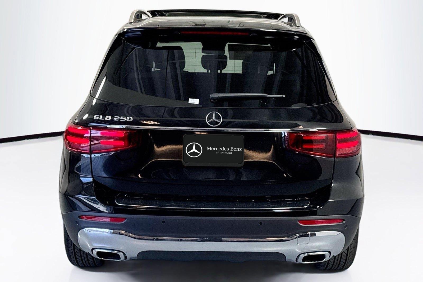 New 2026 Cosmos Black Metallic Mercedes-Benz GLB 250 image 6