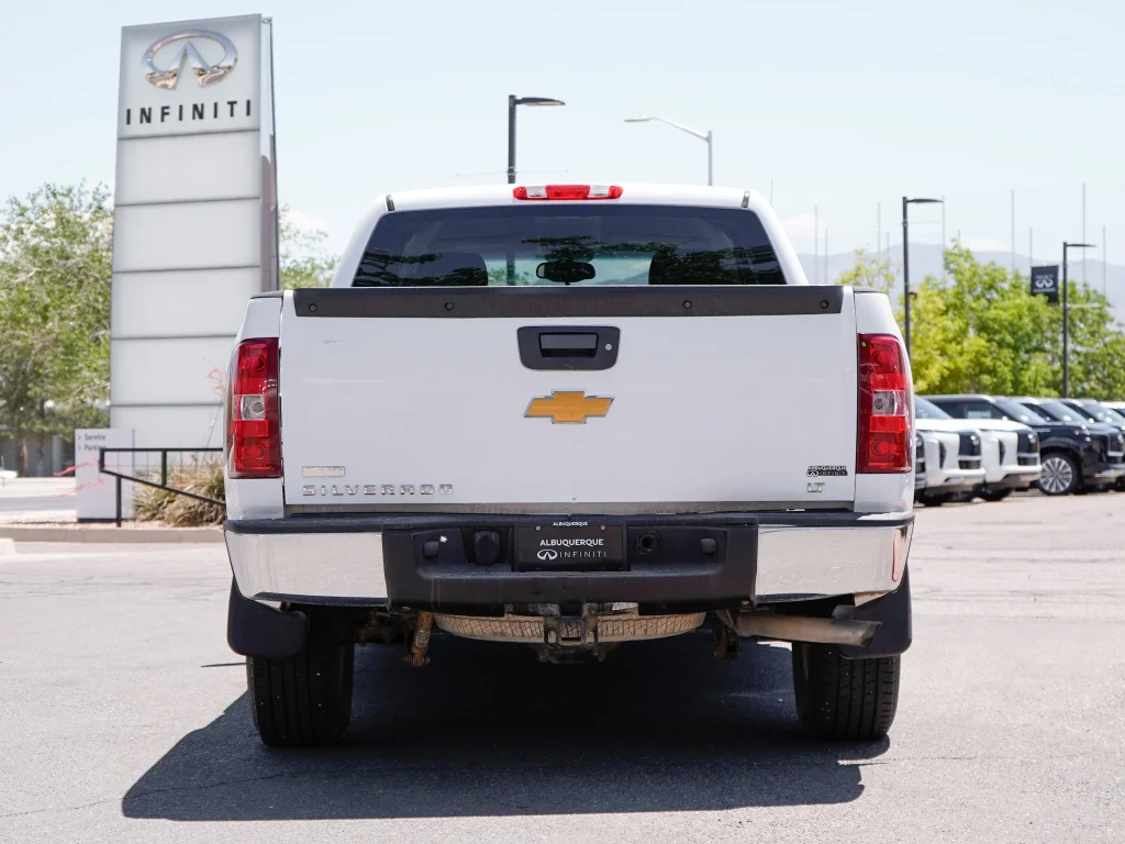 Used 2012 Summit White Chevrolet LT image 14
